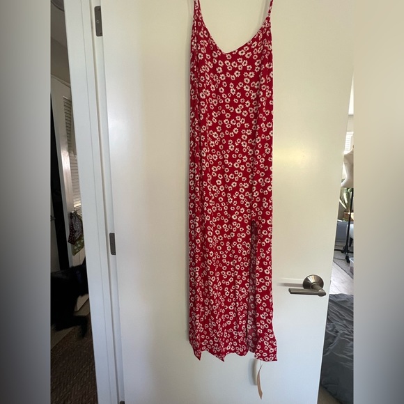 Brand new with tags, spaghetti strap red dress - Picture 5 of 9